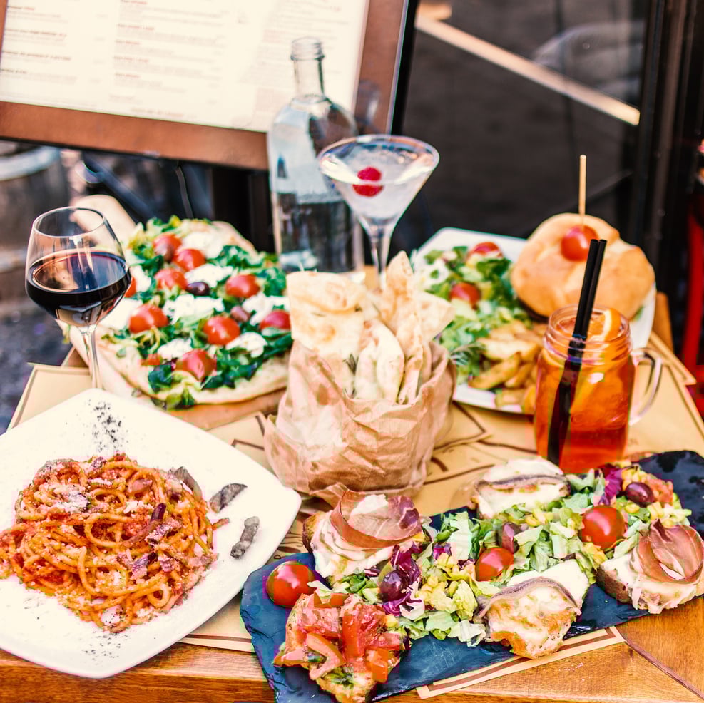 Restaurant Table Setting 